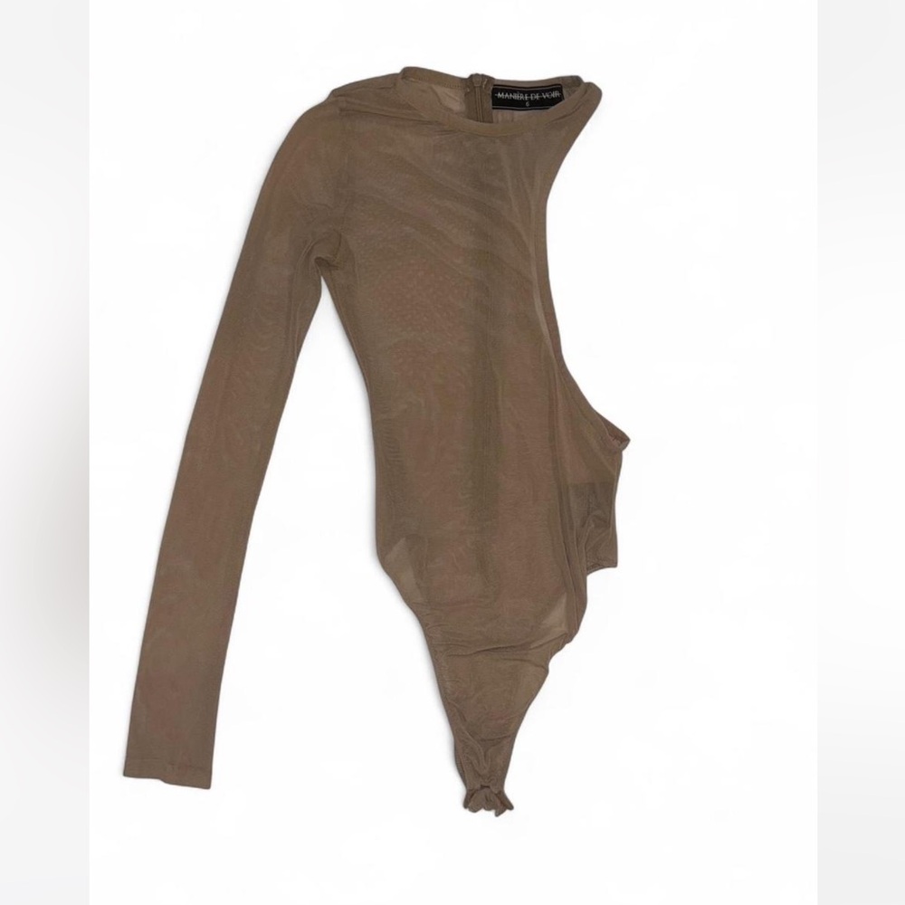 Maniere De Voir Taupe Long-Sleeve Asymmetric Bodysuit